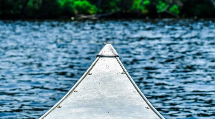 Moonlight Paddle Waldo Lake: A Magical Night Voyage
