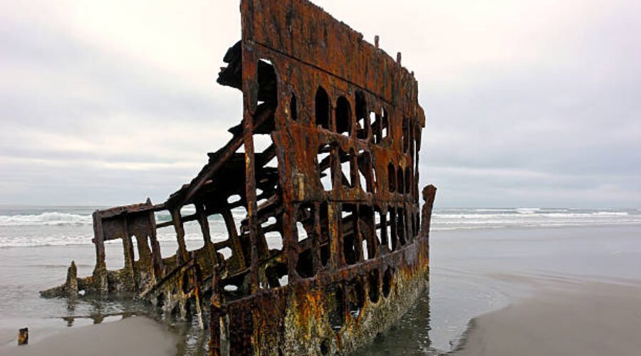 Oregon ghost shipwrecks